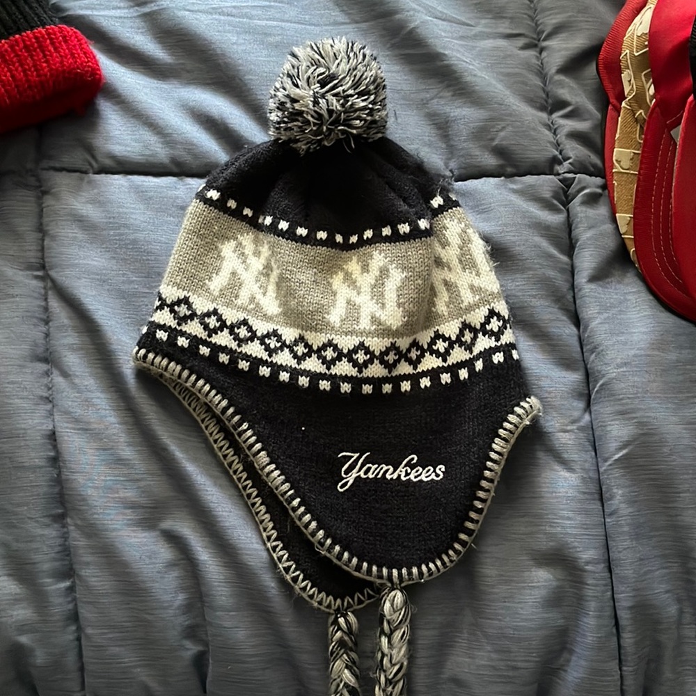 Yankees winter hat